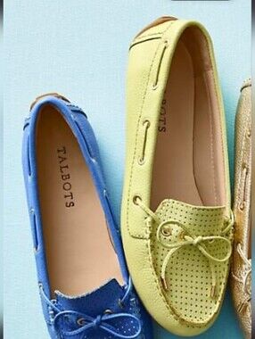Talbots Women’s Citron Green Perforated Leather Moccasin Loafers Size 9.5
